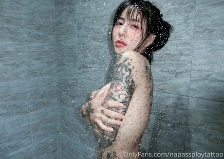 phat11 5 model erotic photos