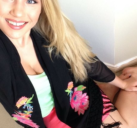 Anja Nissen pornstar pic