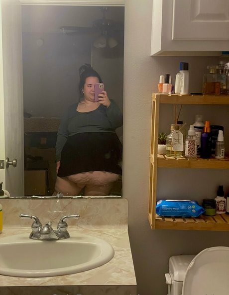 cherrybabyssbbw model erotic photo