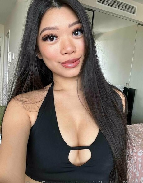 geminibabyofficial model perfect photo