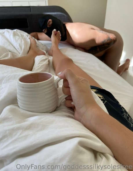 goddesssilkysolesfree star nice pictures