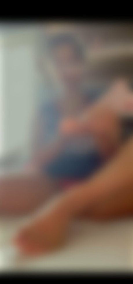 mizzoktoberxxx naked model photo