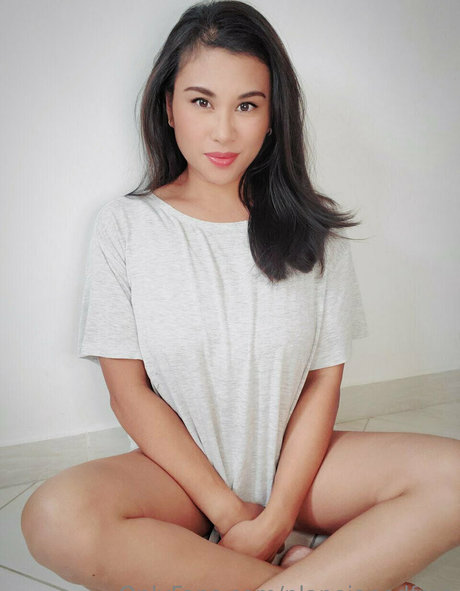 planejanedfree model nudes picture