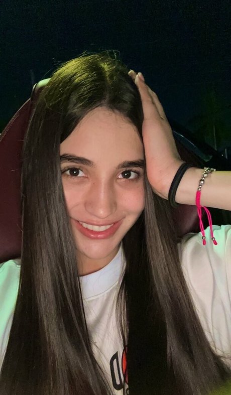 Saray Guzman nice model images