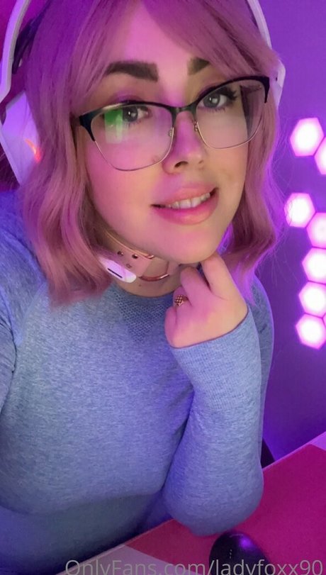 ladyfoxx90 best model photo