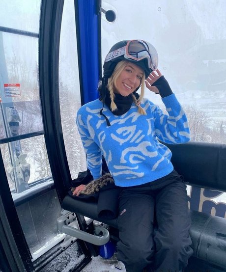 Madison Horacek model pictures