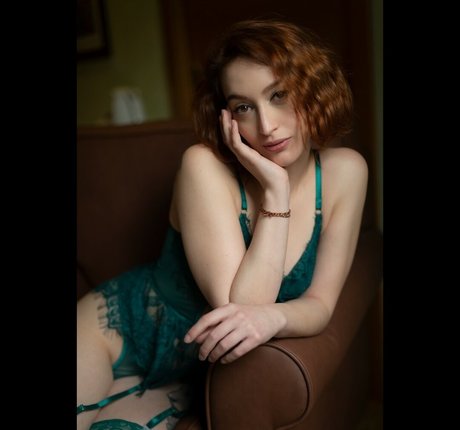 Ely Mango porn model galleries