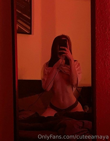 cuteeromana nudes star picture