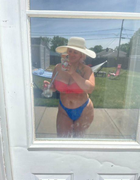 BlueCrayolaTeal naked pornstar picture