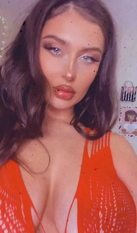 lotsof lana star nudes gallery