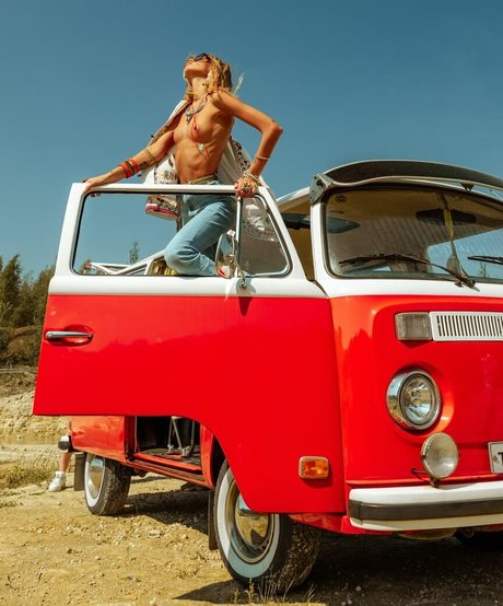 Daria Marinina beautiful star photos