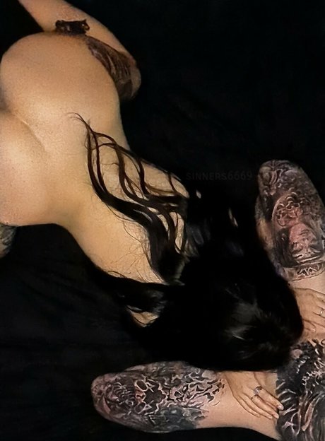 adelezora leefree naked star pics