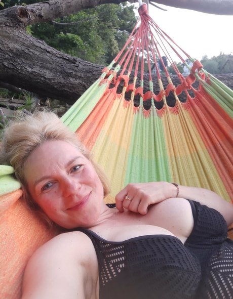 frauleinschmittfree hot model photo