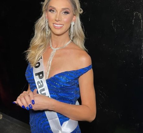 Nathalia Bahls beautiful model image