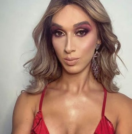 Nathalia Bahls model erotic picture