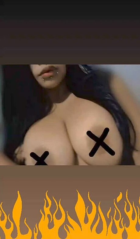 Fernanda Profana star hot photo