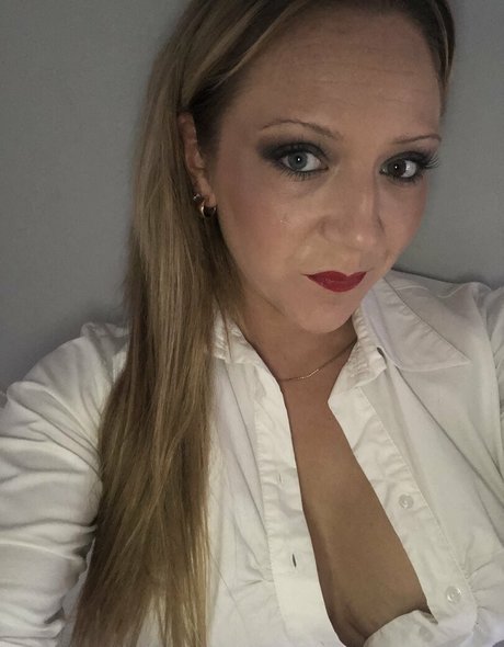 minxnaughty model porn img