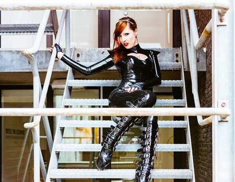 Amarantha LaBlanche free actress photos