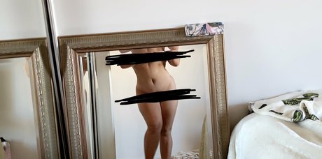 maryamk10115 model pornographic photos