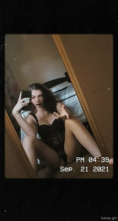 honey girl model xxx archive