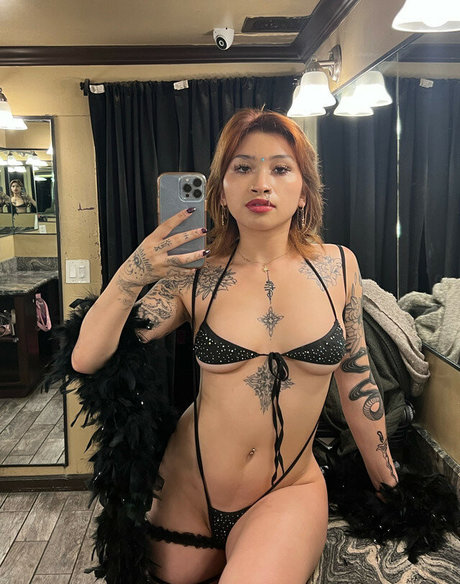 VenusMatrix sexy pornstar archive