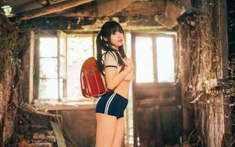 YourDrug66 nice actress image