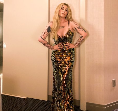 Ready To Glare nice actress picture