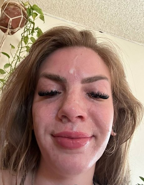 lexibarr98 nude pornstar pic