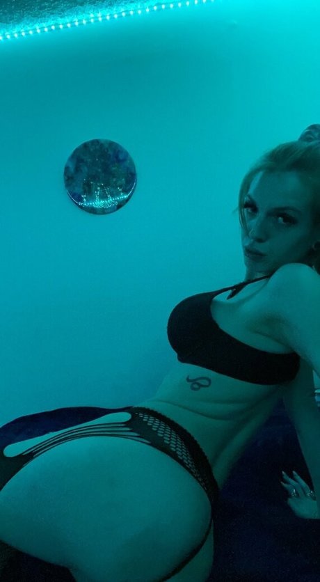 lexibarr98 adult star pictures