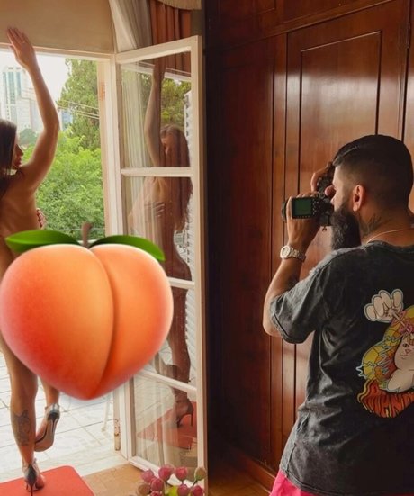 Ligia Pessotto model top archive