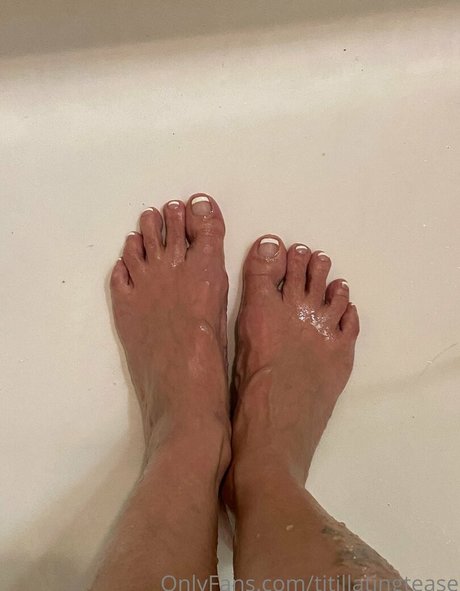 titillatingtease adult model photo