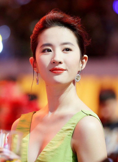 Liu Yifei pretty model pic