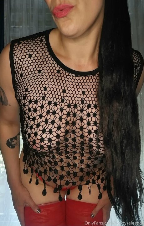 bossbitch eleanor sexy star pics