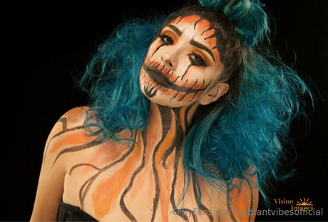 vybrantvibesofficial model best img