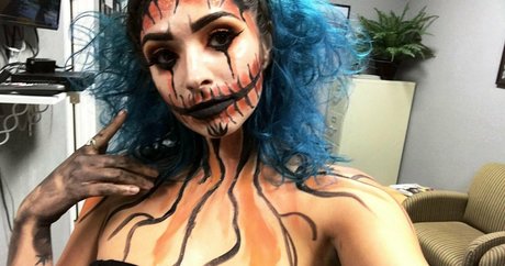 vybrantvibesofficial perfect actress photo