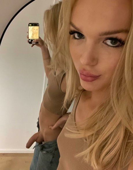 ts luna star pretty pic