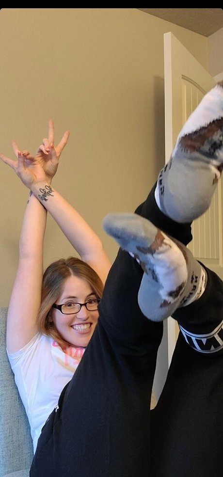 goodluckanne pretty model image