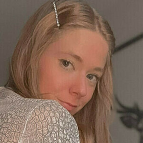 theelizabethduffy high quality actress pics