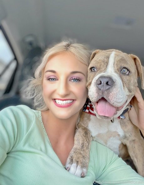 tallielorain nudes model image