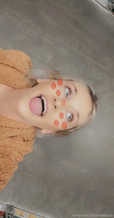 tallielorain model top pictures