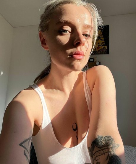 Asya Say model best pic