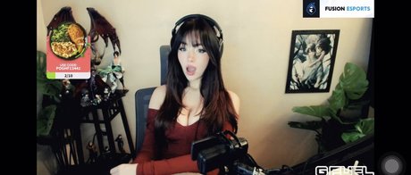 JenaUrf naked actress gallery