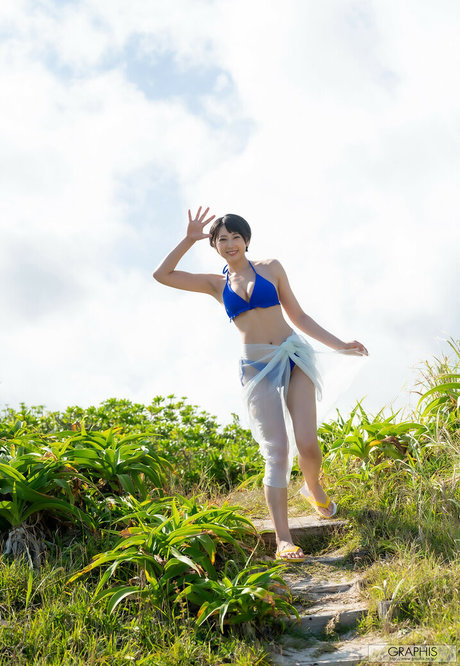 Hibiki Natsume sexy model img