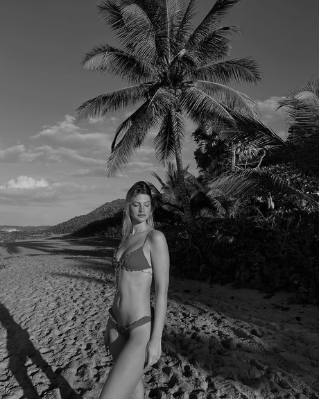 Marine Dauchez porn model archive