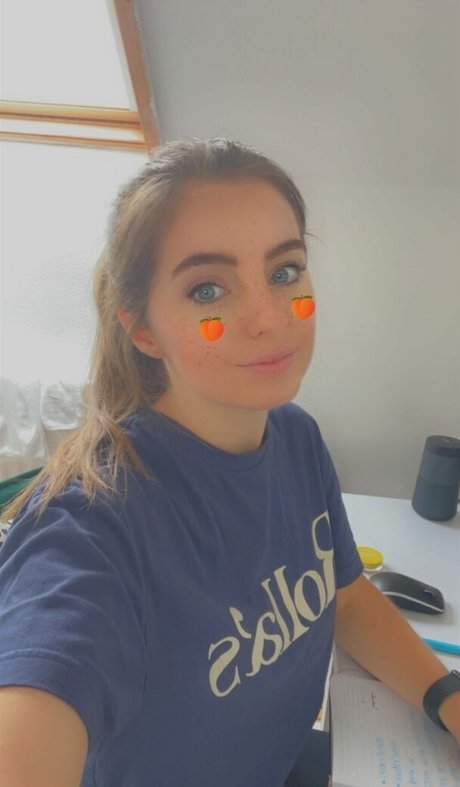 Averytinyleaf hot star images