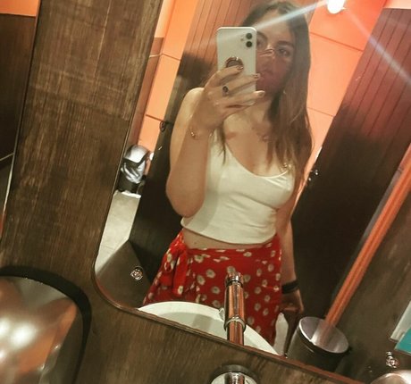 Averytinyleaf nice model img