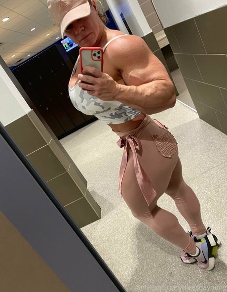 aleeshayoung hd model image