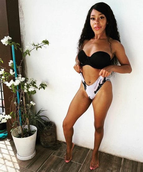 Cherry Latto star art pic