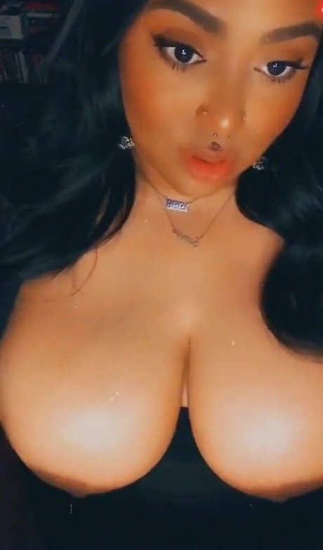 GotMilkers model perfect picture