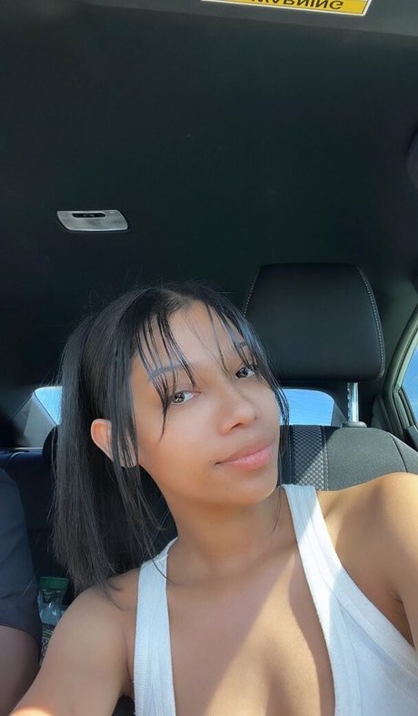 Eden Jabari model erotic image